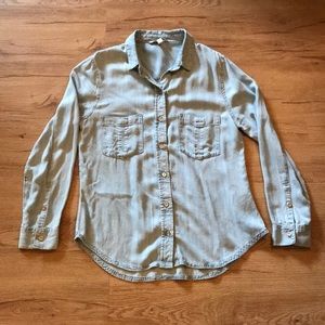 Banana Republic Women's Chambray Shirt (Size S)